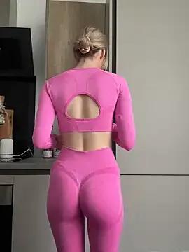 lolableux on StripChat 